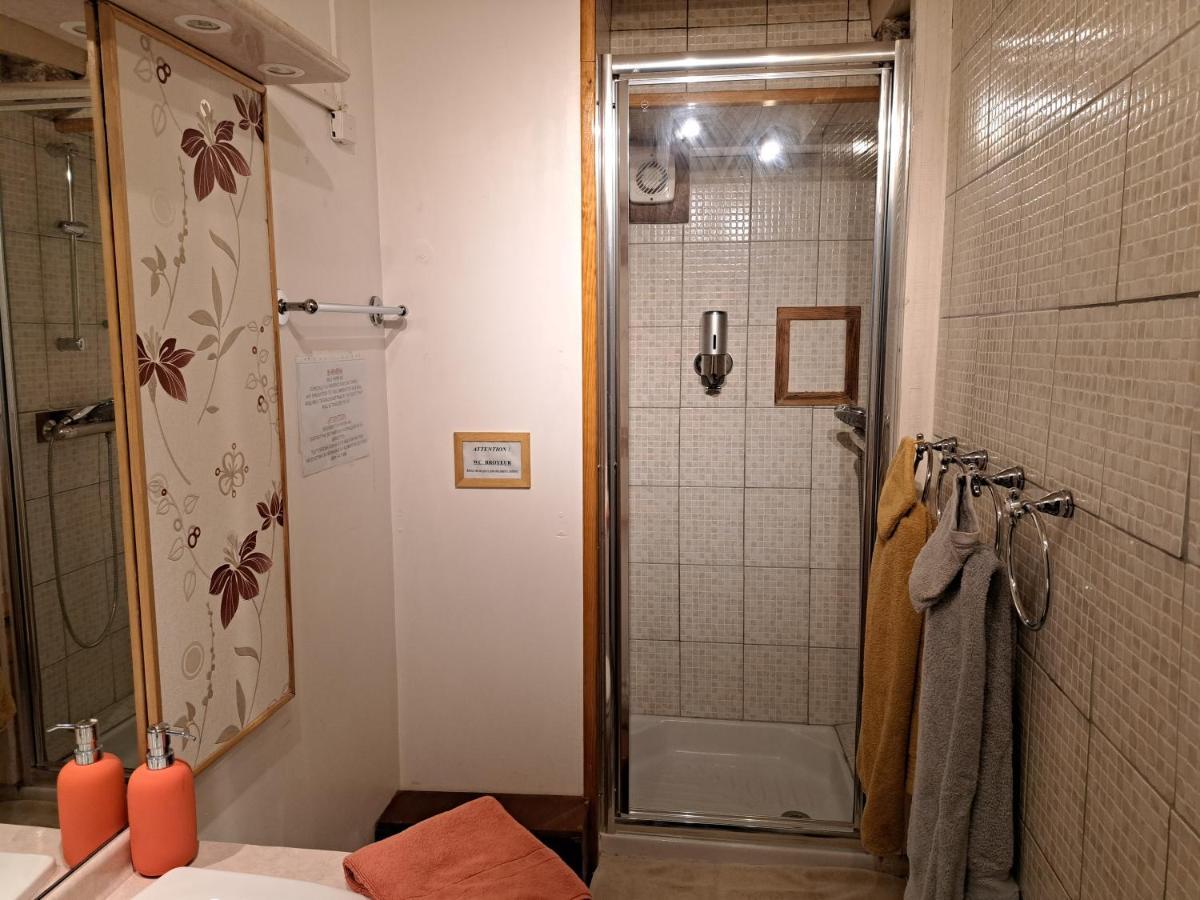 Gite De La Tour De Loire - 65 M2 Au Pied D'Une Tour De Gue Du 17Eme Siecle Mer Εξωτερικό φωτογραφία